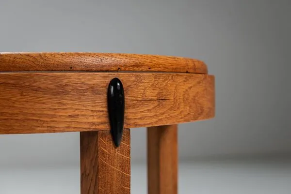 Illustration numéro 5 du produit Table d'appoint ronde Art Déco École d'Amsterdam