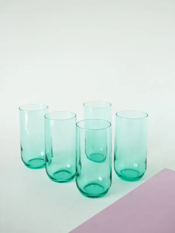 Illustration numéro 5 du produit Lot de 5 verres à eau Long Drink en verre vert, 1970
