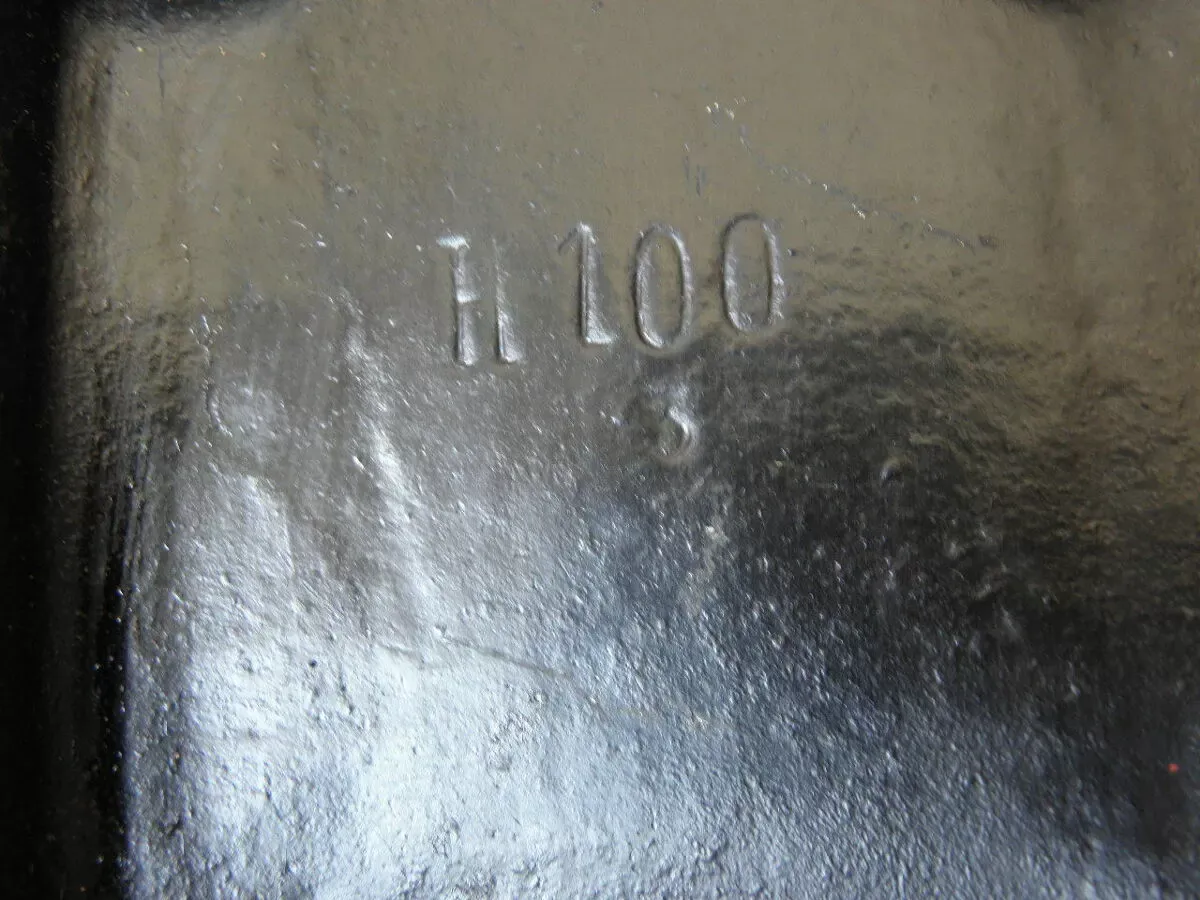 Illustration numéro 5 du produit Lampe de bureau avec vert émail abat-jour Switche