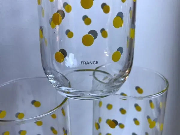 Illustration numéro 5 du produit Lot de 6 verres à poids jaunes made in france années 70