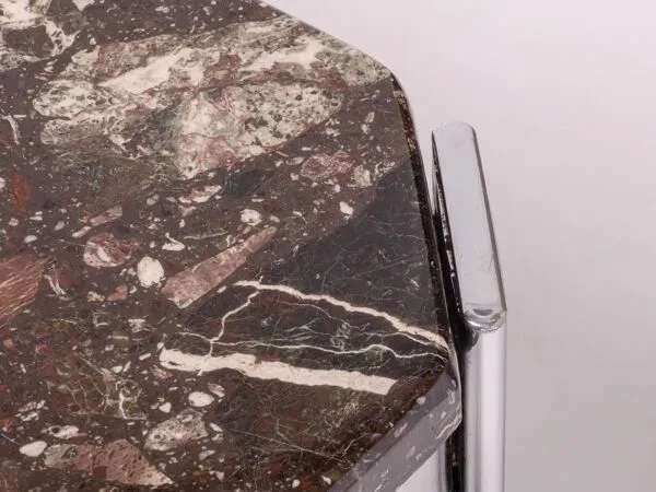 Illustration numéro 5 du produit Table basse en marbre Breccia et chrome, France 1980