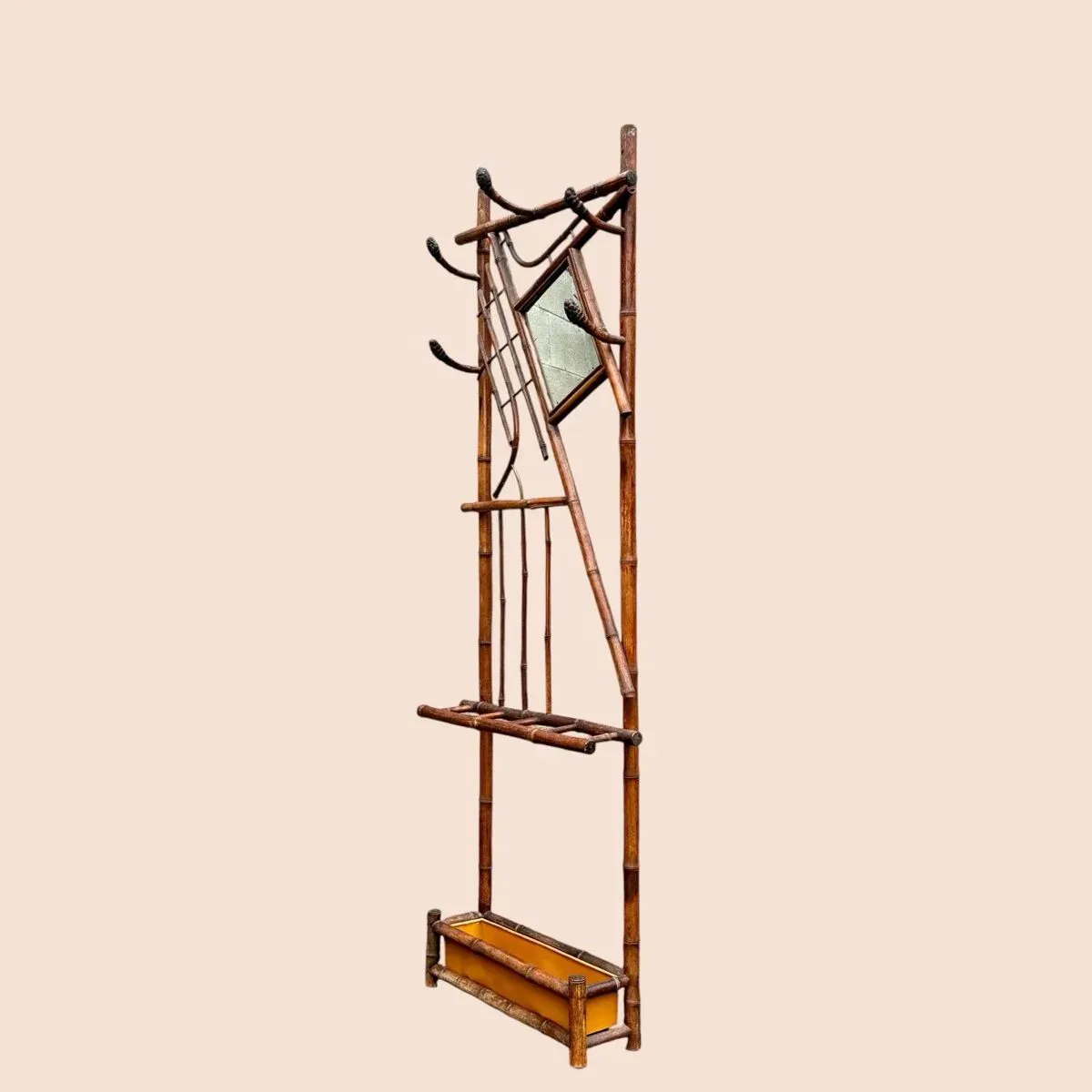 Illustration numéro 5 du produit Vestiaire portemanteau 1900 en bambou