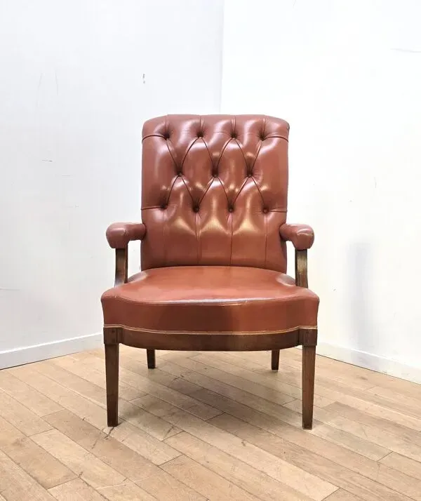 Illustration numéro 5 du produit Fauteuil vintage en bois et cuir marron