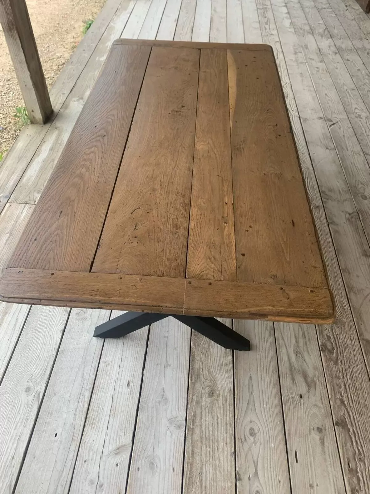 Illustration numéro 5 du produit Table