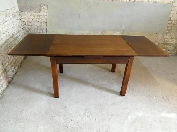 Illustration numéro 5 du produit salle à manger de l'école d'Amsterdam, Pays Bas, 1930