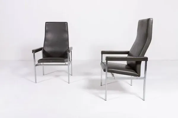Illustration numéro 5 du produit Paire de fauteuils à dossier haut de Fritz Hansen, Danemark des années 1980