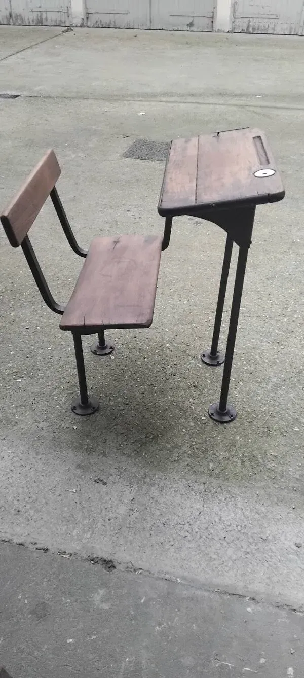 Illustration numéro 5 du produit Pupitre ancien