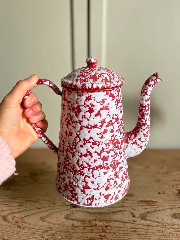 Illustration numéro 5 du produit Cafetière émaillée rouge
