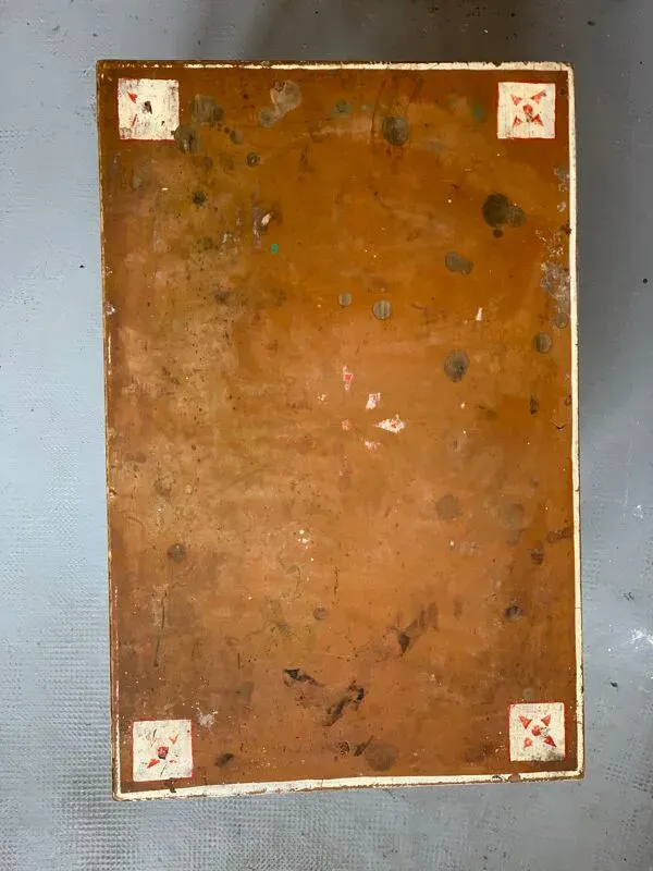 Illustration numéro 5 du produit Table à tiroir