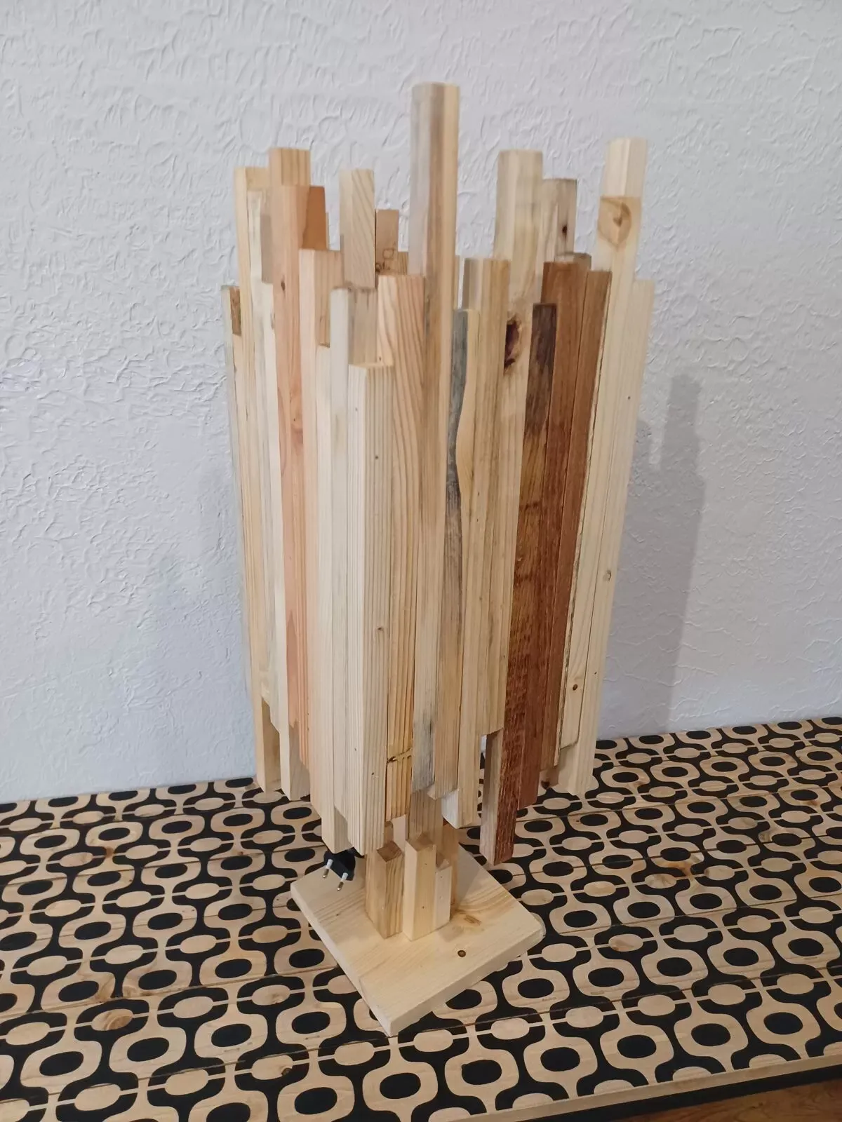 Illustration numéro 5 du produit Lampe à poser