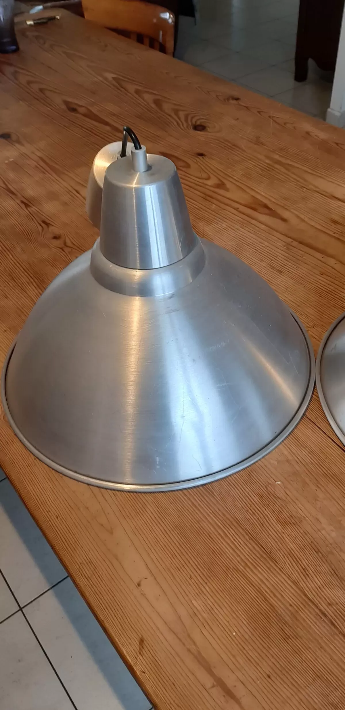 Illustration numéro 5 du produit Paire de suspensions industrielles aluminium