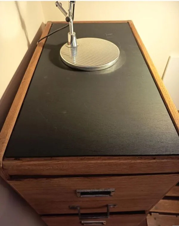 Illustration numéro 5 du produit Meuble de métier à tiroirs