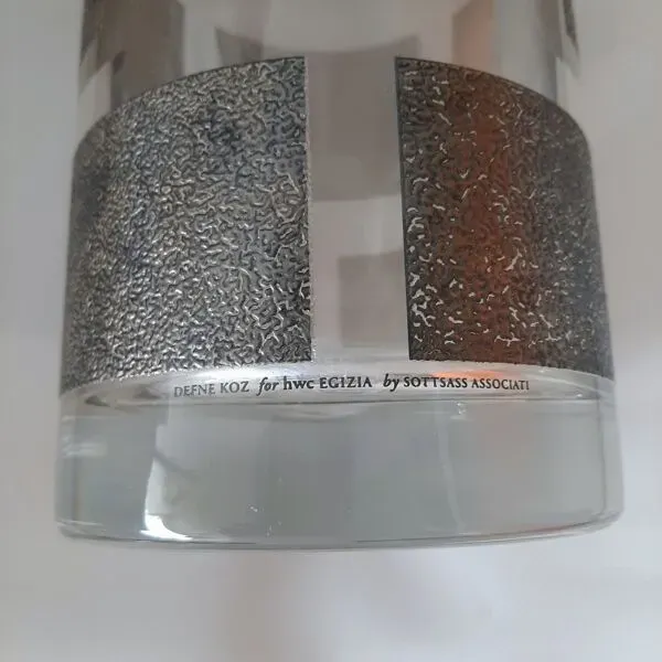 Illustration numéro 5 du produit Vase de Defne Koz pour hwc Egizia par Sottass Associati, Milan