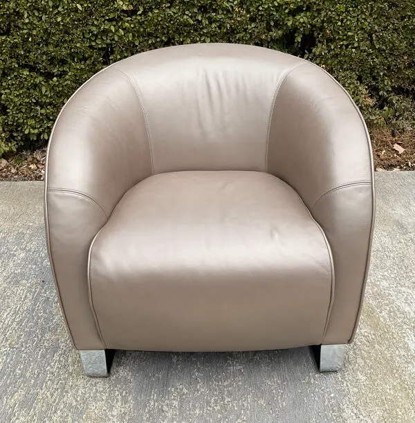 Illustration numéro 5 du produit Fauteuil club design Liz par Natuzzi Italy en cuir