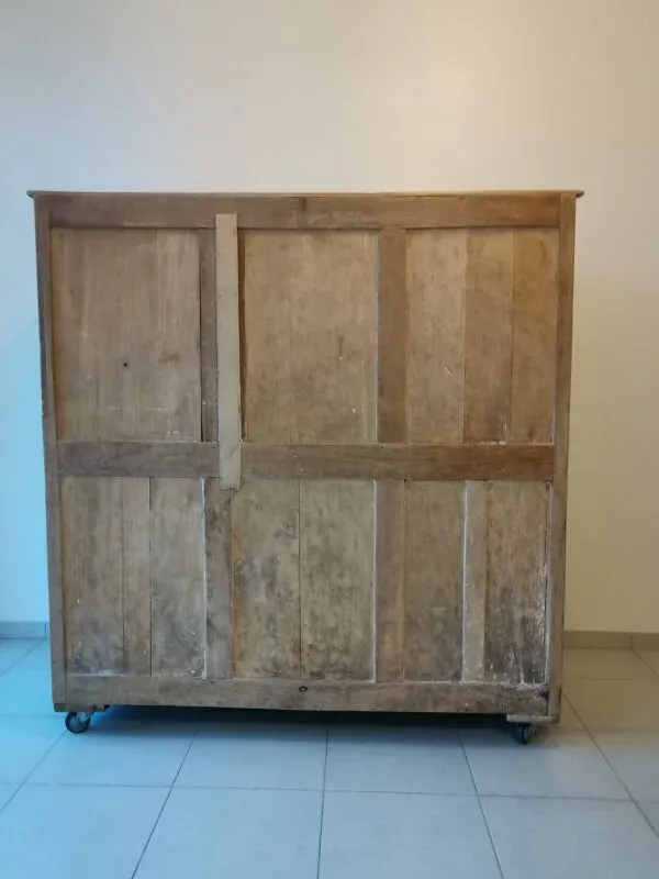 Illustration numéro 5 du produit Meuble de métier : meuble de boulanger