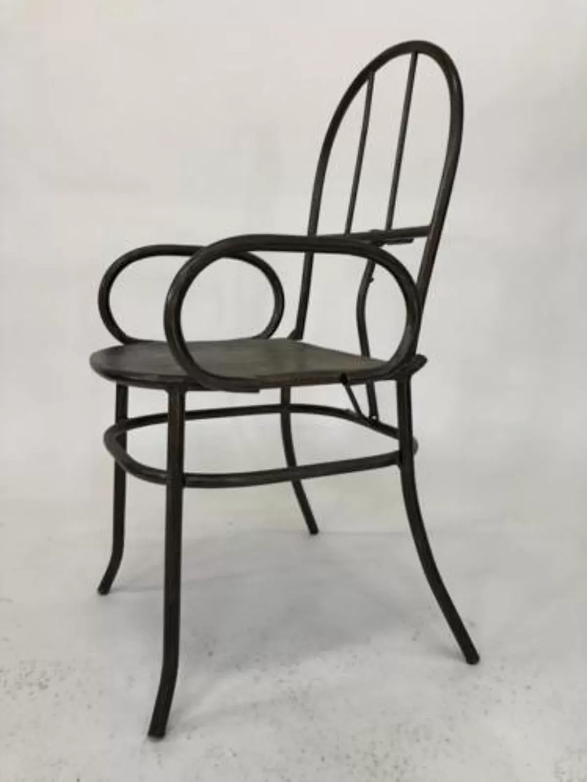 Illustration numéro 5 du produit Chair industrial