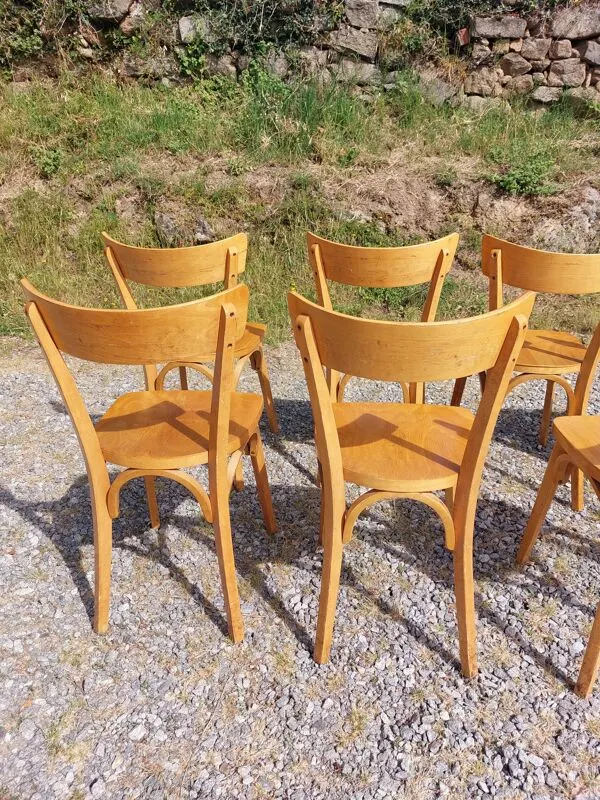 Illustration numéro 5 du produit 11 chaises bistrot style Baumann