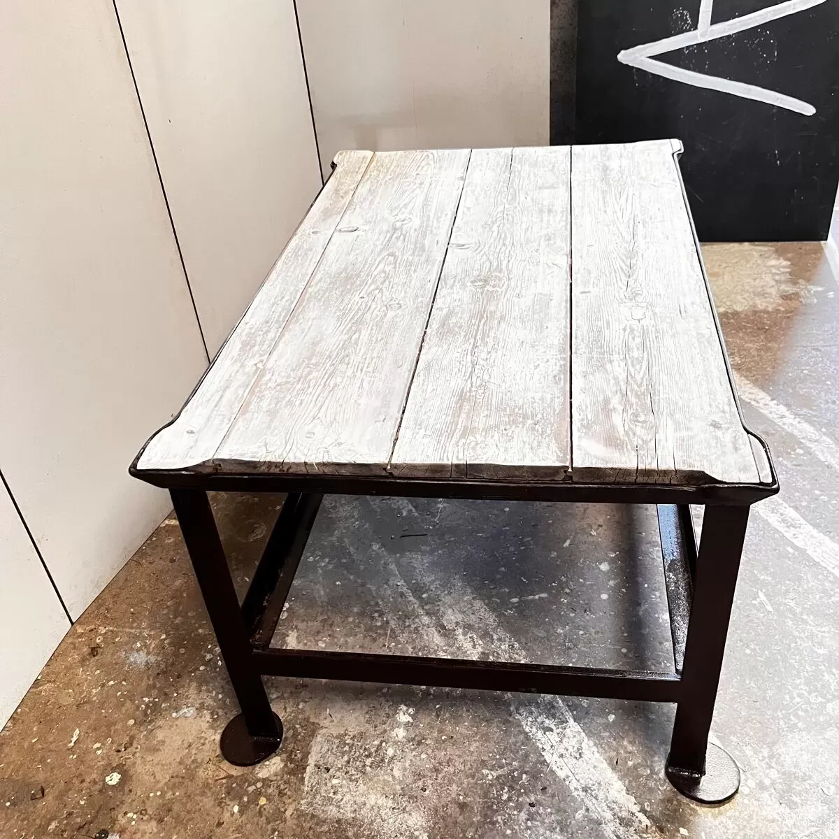 Illustration numéro 5 du produit Table basse