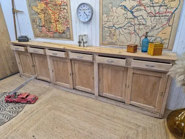 Illustration numéro 5 du produit Ancien comptoir d'école