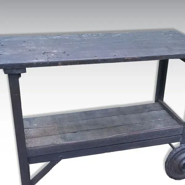 Illustration numéro 5 du produit Établi de garage