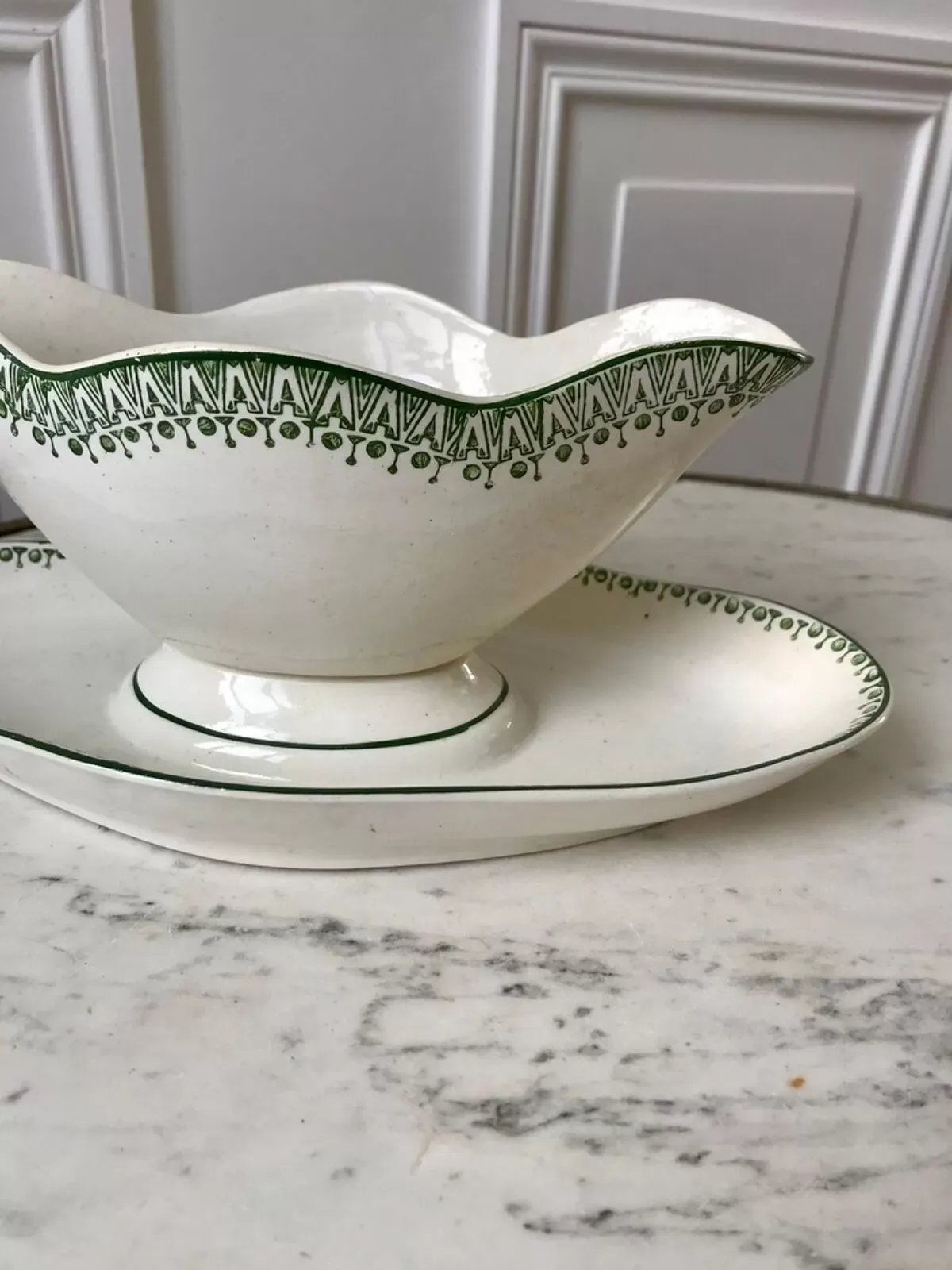 Illustration numéro 5 du produit Saucière terre de fer st amand vert début xxème