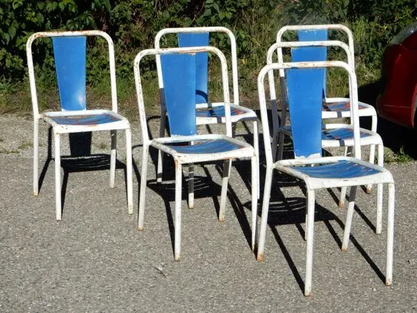 Illustration numéro 5 du produit 6 anciennes chaises de bistrot Tolix en métal - Style industriel