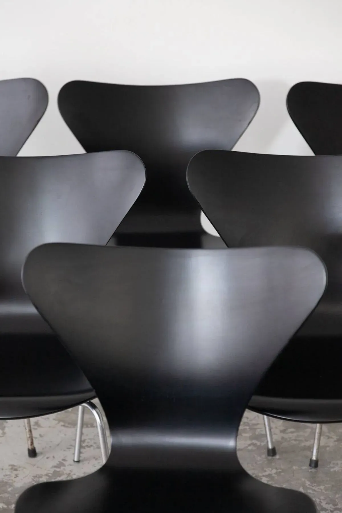 Illustration numéro 5 du produit Ensemble de Chaises Serie 7 par Arne Jacobsen pour Fritz Hansen