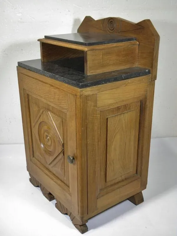 Illustration numéro 5 du produit MEUBLE D'APPOINT ART DECO, STYLE NEO- BRETON