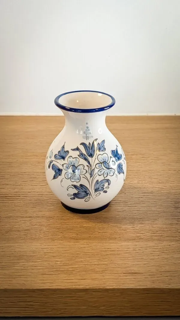 Illustration numéro 5 du produit Vase boule de l'Atelier Montagnon (Manufacture du bout du monde)