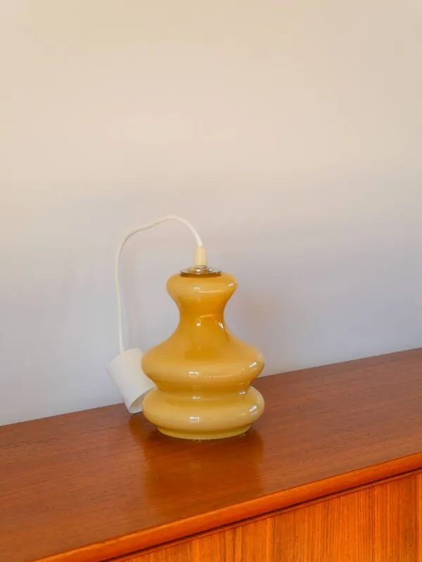 Illustration numéro 5 du produit Paire de suspensions en opaline, Bubble, Beige, 1960