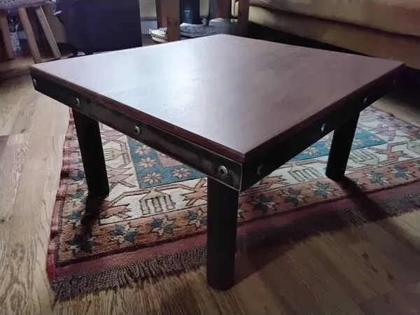 Illustration numéro 5 du produit Table basse