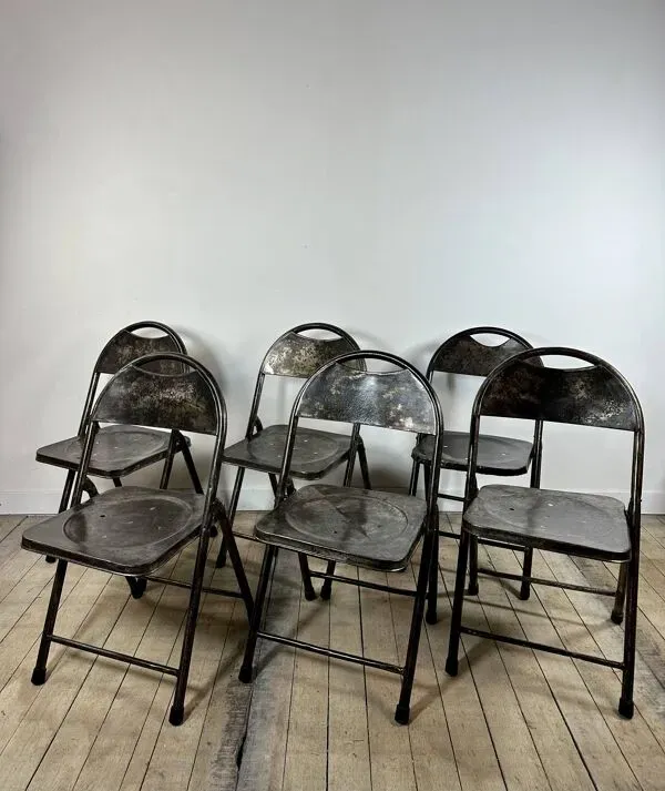 Illustration numéro 5 du produit Chaises série de 6 de style industrielle années 2000