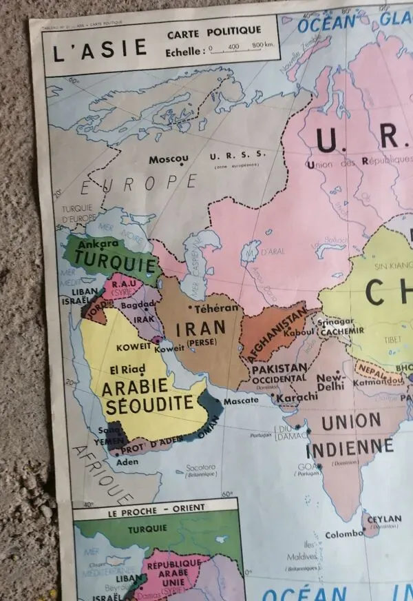 Illustration numéro 5 du produit Carte scolaire vintage mdi Asie URSS -Amérique du Sud.