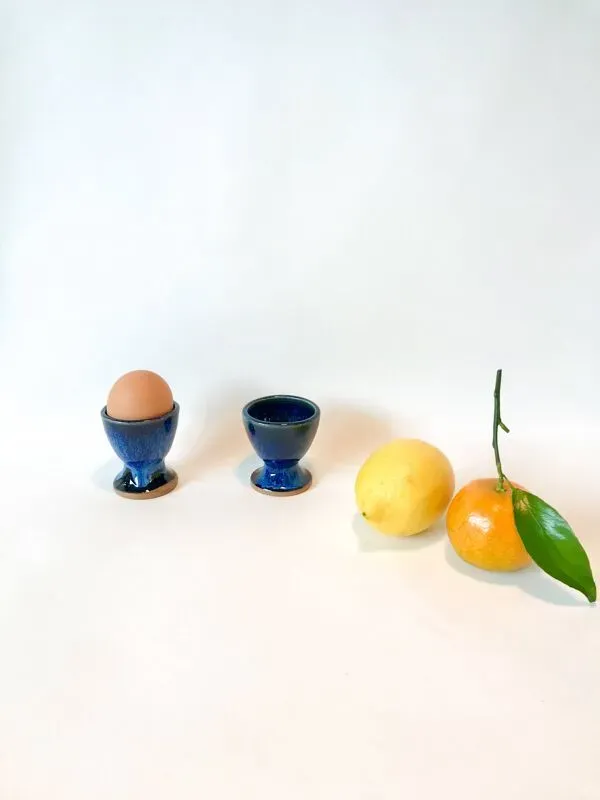 Illustration numéro 5 du produit duo de coquetiers en grès / céramique bleue années 70