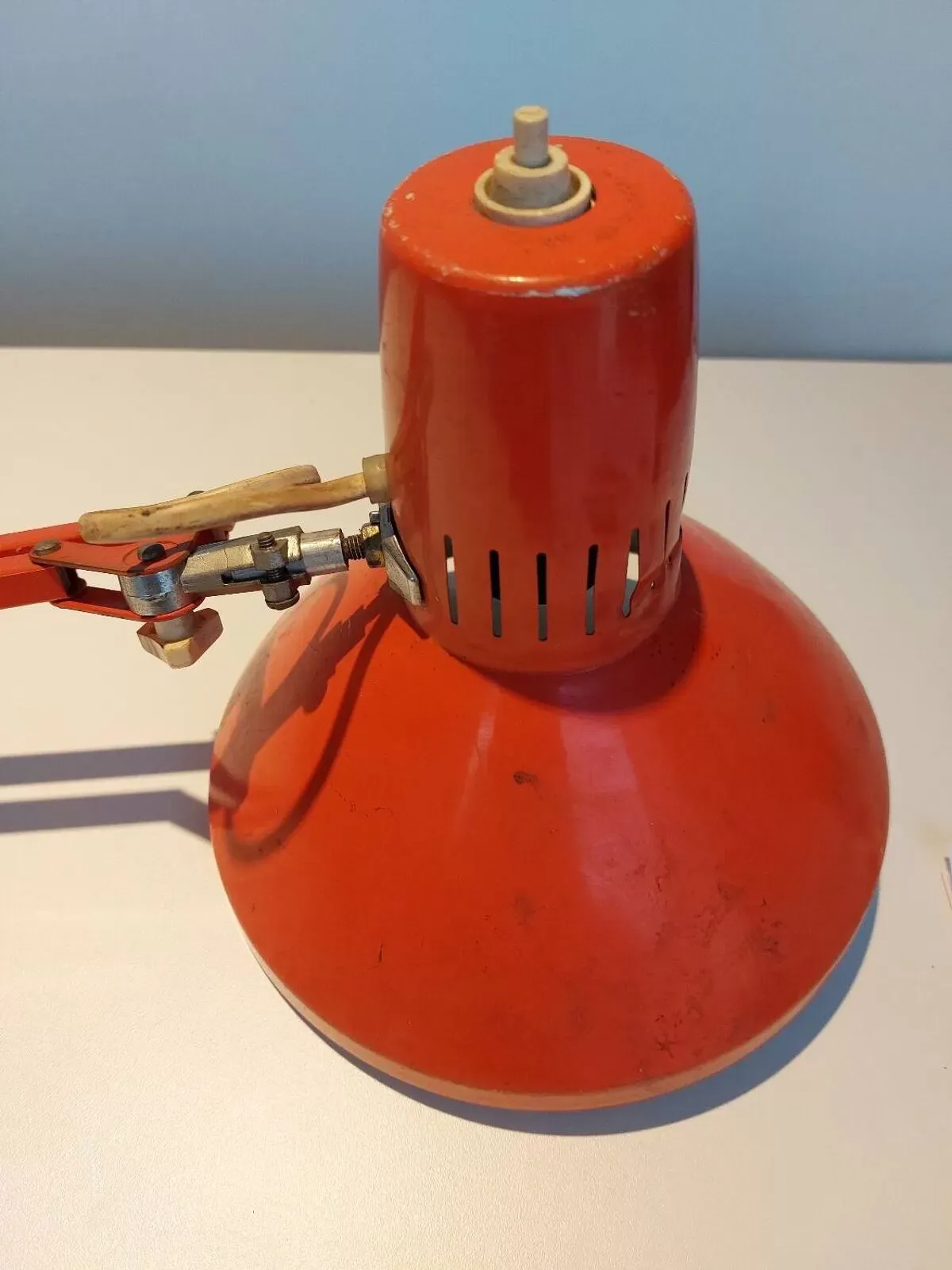 Illustration numéro 5 du produit Lampe atelier Ledu  industrielle articulée