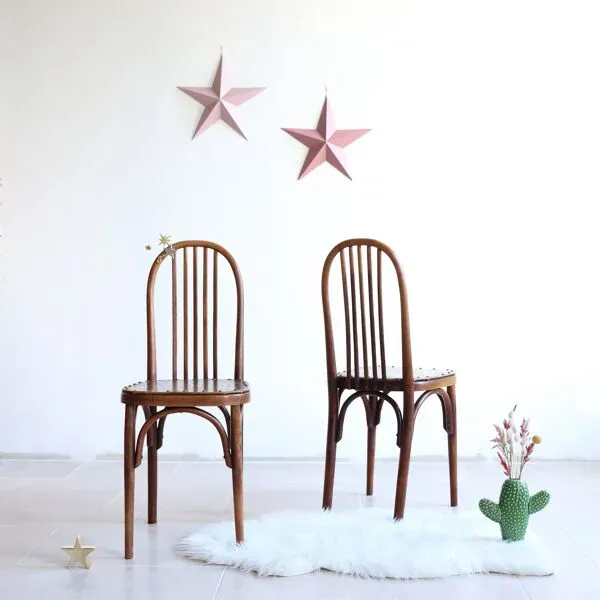 Illustration numéro 5 du produit Suite de 4 chaises bistrot Luterma en bois courbé et simili cuir, début XX ème