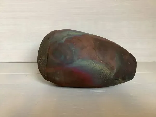 Illustration numéro 5 du produit Vase asymétrique par Van Gompel