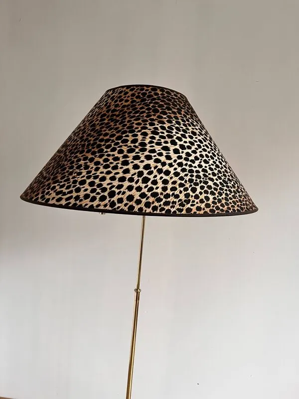 Illustration numéro 5 du produit Lampadaire laiton