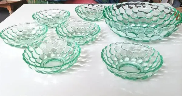 Illustration numéro 5 du produit Sce à dessert signé P. d'avesn 7 pièces