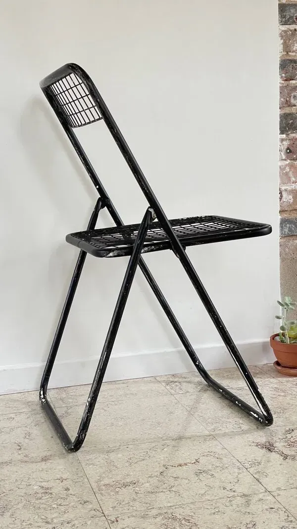 Illustration numéro 5 du produit Chaise pliante par Niels Gammelgaard