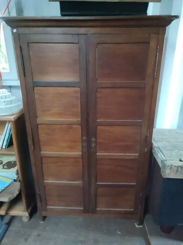 Illustration numéro 5 du produit Meuble de métier