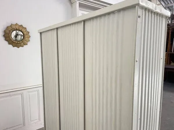 Illustration numéro 5 du produit Vestiaire 1930 Strafor