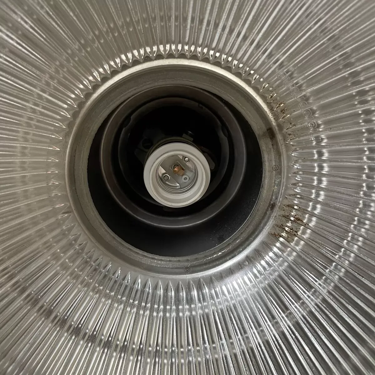 Illustration numéro 5 du produit Suspension industrielle Holophane