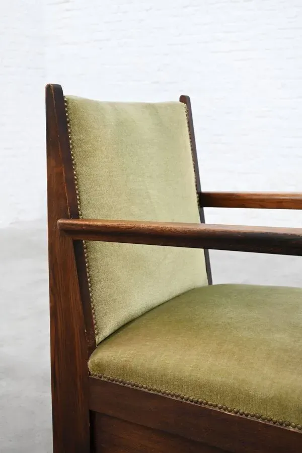 Illustration numéro 5 du produit Fauteuil de l'École de La Haye en chêne teinté, Pays-Bas, années 1920