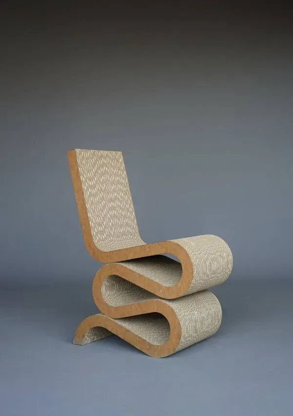 Illustration numéro 5 du produit Chaise latérale 'Wiggle' Easy Edges par Frank Gehry, édition Vitra des années 1990.