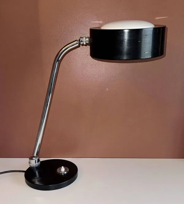 Illustration numéro 5 du produit Lampe  Vintage JUMO modèle 900 années 60/70