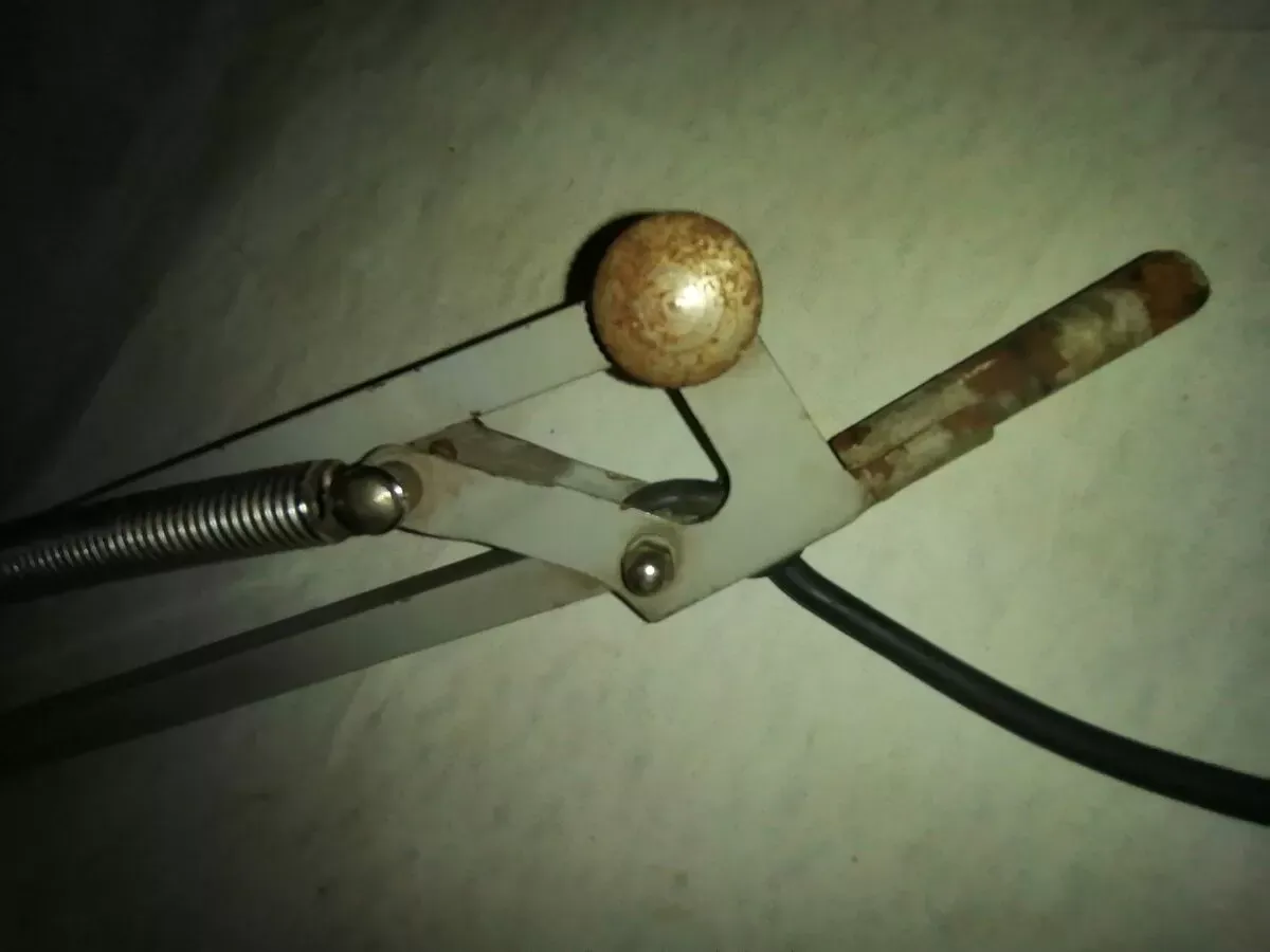 Illustration numéro 5 du produit Lampe industrielle bureau architecte 2 bras 1960 1970