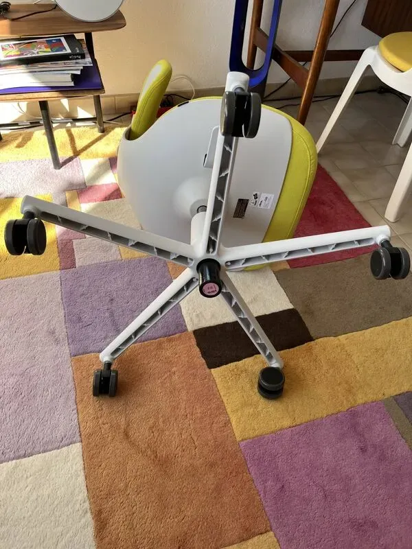 Illustration numéro 5 du produit Fauteuil de bureau design by konstantin grcic comme neuf.