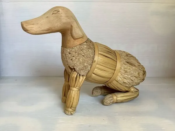 Illustration numéro 5 du produit Chien en bois