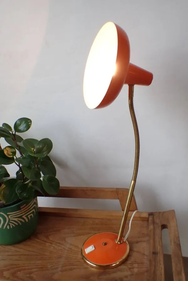 Illustration numéro 5 du produit Lampe vintage orientable, orange, en métal